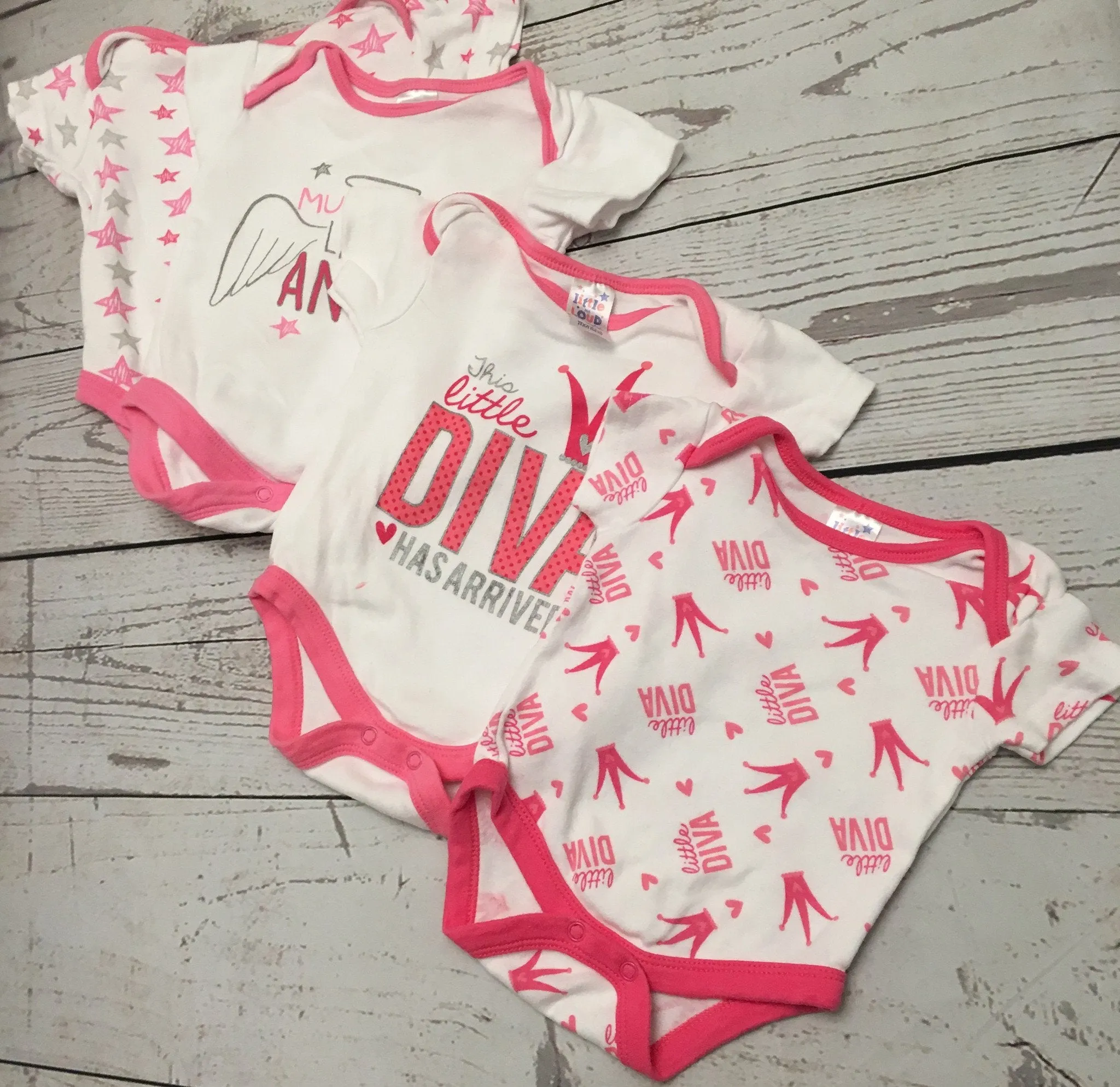 0-3 Months x4 Little Diva Vests