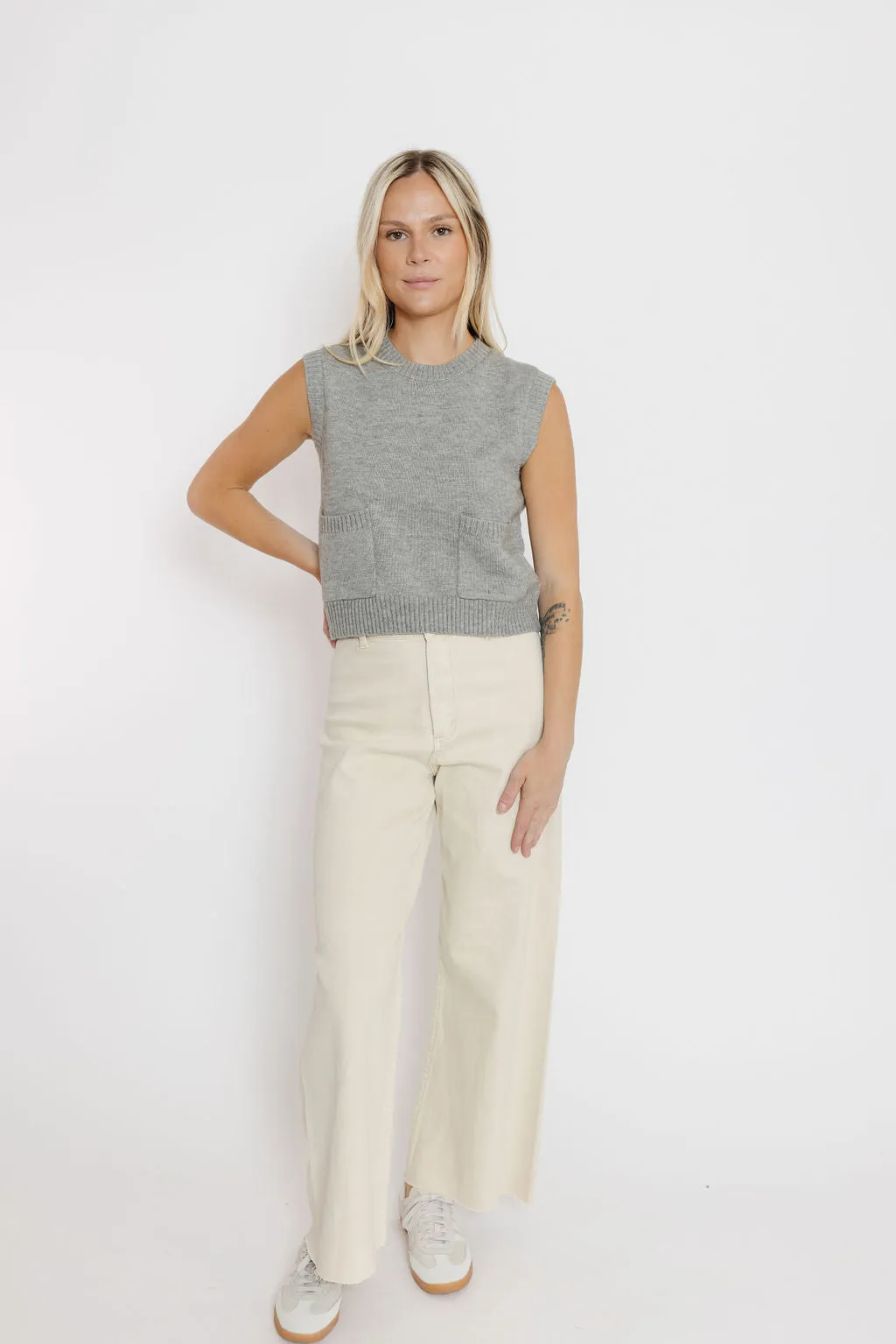 Bradley Sweater Vest in Grey
