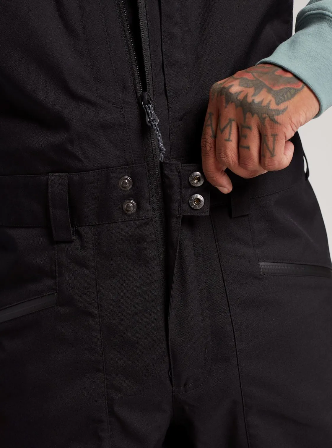 Sure! Here’s an optimized title for the product:

**Burton Reserve 2L Waterproof Insulated Bib Pants for Men - Premium Snowboarding and Winter Gear** 

This title includes essential modifiers that highlight the products features and target audience.