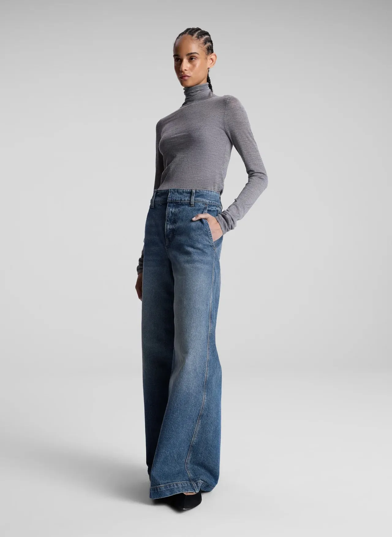 Stretch Grant Wide Leg Jeans with Enhanced Fit